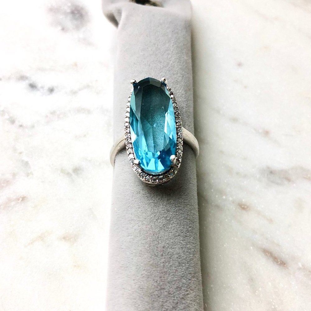 Tania Ring